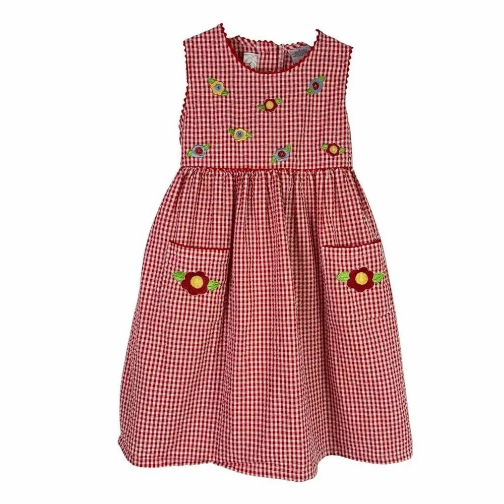 Youngland size 6 Red White Gingham Embroidered Flower Dress